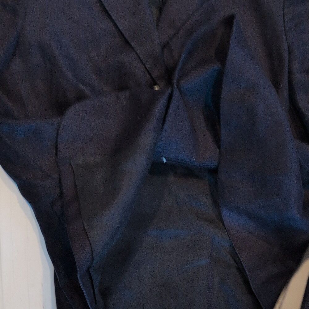 Ralph Lauren Navy Blazer Padded Shoulders Buttons Lined Preppy Old Money 8 - Picture 7 of 9
